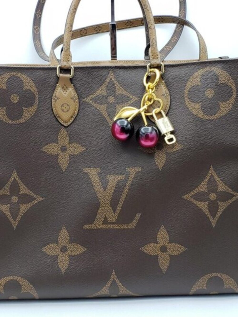 Authentic Louis Vuitton Padlock & Key Gold ✨Unbranded Bag Charm Keychain - Picture 12 of 13